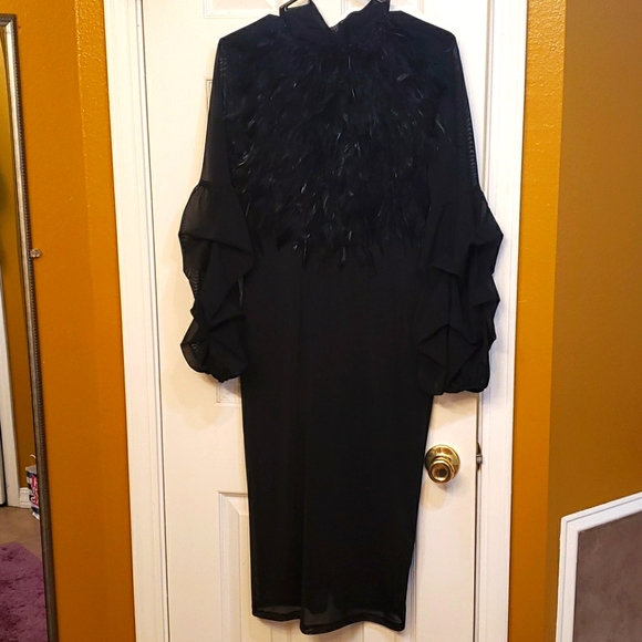 Dress - Picture 1 of 2